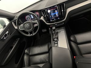 Volvo XC60 2.0 D5 AWD R-Design Auto 190CV AT8 · AUTOMÁTICO · 4X4  - Foto 41