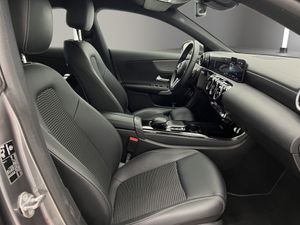 Mercedes CLA CLA 200 D DCT COUPE  - Foto 19