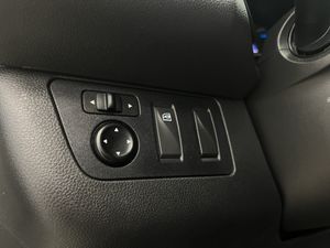 Dacia Spring BEV 27KWH 33KW CONFORT  - Foto 29