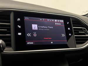 Peugeot 308 5P GT BlueHDi 130 S&S 5D  - Foto 33