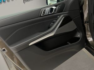 BMW X5 xDrive50e  - Foto 13