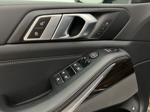 BMW X5 xDrive50e  - Foto 26