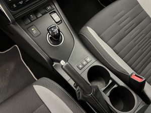 Toyota Auris 1.8 140H Active (Bus. P.) Touring Sports  - Foto 30