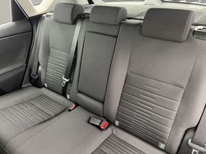 Toyota Auris 1.8 140H Active (Bus. P.) Touring Sports  - Foto 14