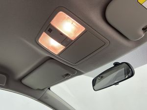 Toyota Auris 1.8 140H Active (Bus. P.) Touring Sports  - Foto 39