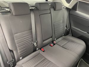 Toyota Auris 1.8 140H Active (Bus. P.) Touring Sports  - Foto 20