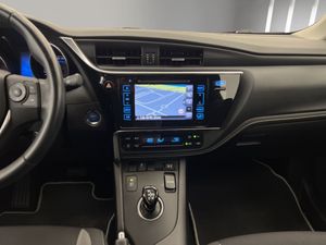 Toyota Auris 1.8 140H Active (Bus. P.) Touring Sports  - Foto 16