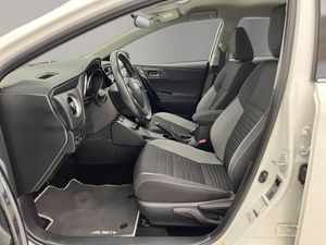 Toyota Auris 1.8 140H Active (Bus. P.) Touring Sports  - Foto 10