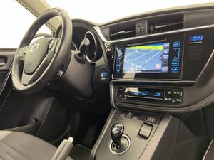 Toyota Auris 1.8 140H Active (Bus. P.) Touring Sports  - Foto 38
