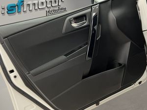 Toyota Auris 1.8 140H Active (Bus. P.) Touring Sports  - Foto 13