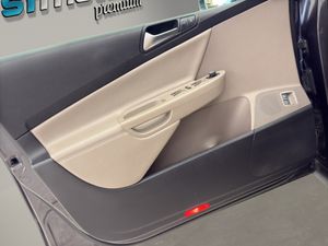 Volkswagen Passat Variant 2.0 TDI 140 DSG Highline BM Tech  - Foto 13