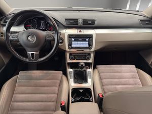 Volkswagen Passat Variant 2.0 TDI 140 DSG Highline BM Tech  - Foto 16