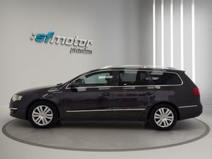 Volkswagen Passat Variant 2.0 TDI 140 DSG Highline BM Tech  - Foto 4