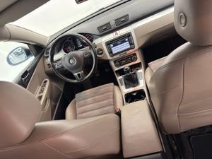Volkswagen Passat Variant 2.0 TDI 140 DSG Highline BM Tech  - Foto 34