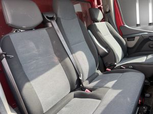 Renault Master L2H2 DCI 130 2.5 CONFORT 4D  - Foto 20