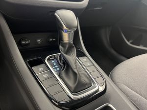 Hyundai IONIQ 1.6 GDI HEV Klass DCT  - Foto 31