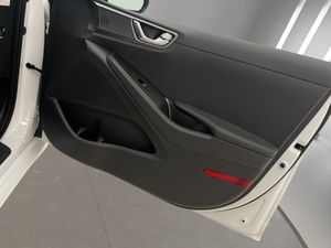 Hyundai IONIQ 1.6 GDI HEV Klass DCT  - Foto 18