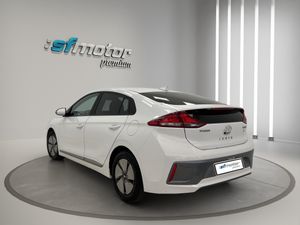 Hyundai IONIQ 1.6 GDI HEV Klass DCT  - Foto 5