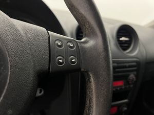 Seat Ibiza 1.4 16V 100 CV FÓRMULA SPORT  - Foto 30