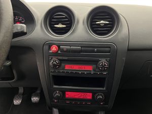 Seat Ibiza 1.4 16V 100 CV FÓRMULA SPORT  - Foto 17