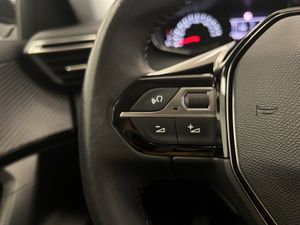 Peugeot 2008 Allure BlueHDI 81kW (110CV)  - Foto 27