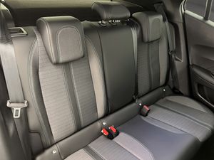 Peugeot 2008 Allure BlueHDI 81kW (110CV)  - Foto 20