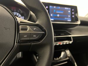 Peugeot 2008 Allure BlueHDI 81kW (110CV)  - Foto 28