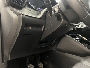 Peugeot 2008 Allure BlueHDI 81kW (110CV)  - Foto 26