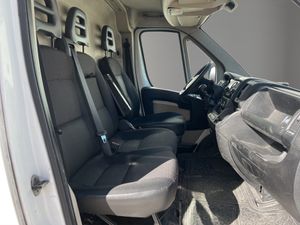 Citroën Jumper 35 L3H3 20 BLUEHDI 130CV  - Foto 19
