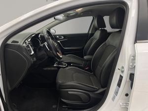 Kia Ceed TECH 1.6 CRDI 135CV AT7 E6D  - Foto 10