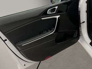 Kia Ceed TECH 1.6 CRDI 135CV AT7 E6D  - Foto 13