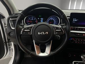 Kia Ceed TECH 1.6 CRDI 135CV AT7 E6D  - Foto 11