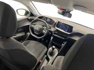 Peugeot 208 BERLINA CON PUERTO BlueHDi 73kW (100CV) Active Pack  - Foto 34