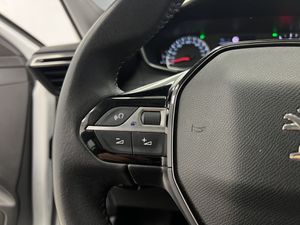 Peugeot 208 BERLINA CON PUERTO BlueHDi 73kW (100CV) Active Pack  - Foto 27