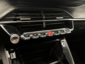 Peugeot 208 BERLINA CON PUERTO BlueHDi 73kW (100CV) Active Pack  - Foto 29