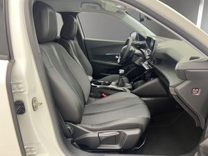 Peugeot 2008 TODOTERRENO Allure Pack BlueHDI 81kW (110CV)  - Foto 19