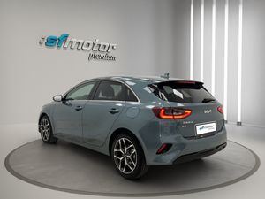 Kia Ceed  TECH 1.6 CRDI  AT7 E6D  - Foto 5