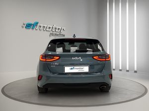 Kia Ceed  TECH 1.6 CRDI  AT7 E6D  - Foto 6