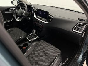 Kia Ceed  TECH 1.6 CRDI  AT7 E6D  - Foto 36