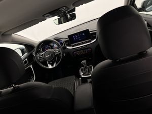 Kia Ceed  TECH 1.6 CRDI  AT7 E6D  - Foto 38