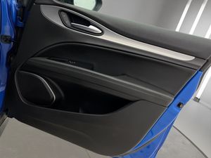 Alfa Romeo Stelvio 2.2 Diésel 154kW (210CV) Executive Q4  - Foto 18