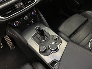 Alfa Romeo Stelvio 2.2 Diésel 154kW (210CV) Executive Q4  - Foto 29