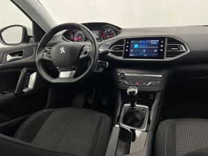 Peugeot 308 5P Active Pack BlueHDi 130 S&S MAN  - Foto 33