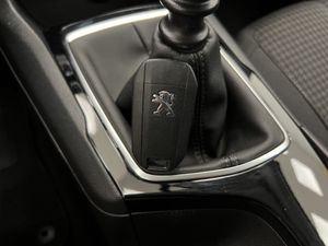 Peugeot 308 5P Active Pack BlueHDi 130 S&S MAN  - Foto 24