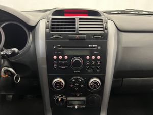 Suzuki Grand Vitara 1.9 JXE 5 PUERTAS  - Foto 17