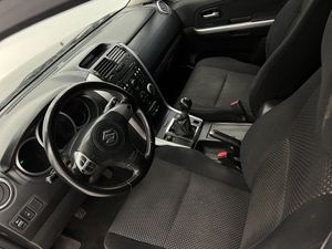 Suzuki Grand Vitara 1.9 JXE 5 PUERTAS  - Foto 27