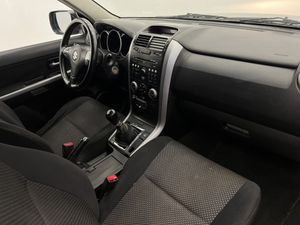 Suzuki Grand Vitara 1.9 JXE 5 PUERTAS  - Foto 29