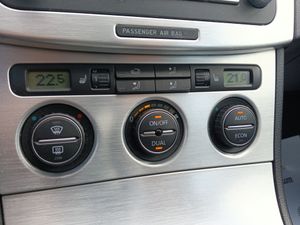 Volkswagen Passat 2.0 TDI 140cv Advance  - Foto 12