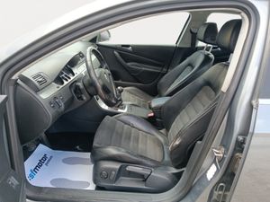 Volkswagen Passat 2.0 TDI 140cv Advance  - Foto 16