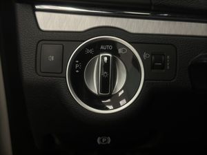 Mercedes Clase E Coupé E 220 CDI Blue Efficiency Avantg.  - Foto 35